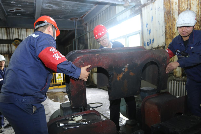 新型能源公司：以“五个过硬” 赋能党建引领高质量发展新动能！2.png